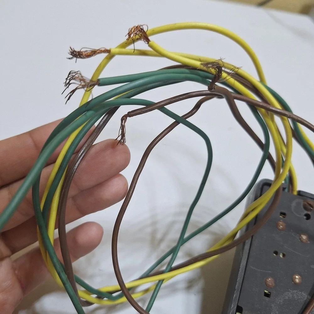 Lionel 1121 O-27 Gauge Switch Controller. New wiring.